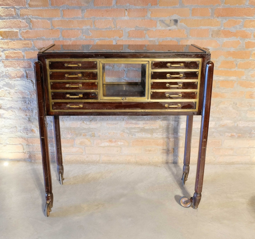 Mobile espositore (ferro & ottone)